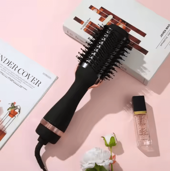 Smooth charm hair brush - 𝕒𝕝 𝕥𝕒𝕨𝕗𝕚𝕢